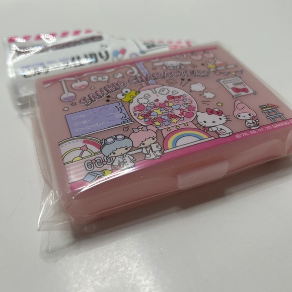 🍀 Sanrio 🍀 My Melody Hello Kitty Keroppi Cinnamoroll Pill Storage Case Box 🍀 - Picture 2 of 3